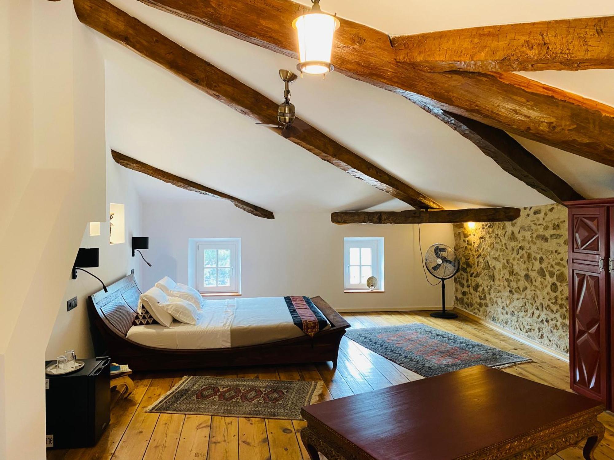 Aux Berges Du Libre Bed and Breakfast Felines-Termenes Kamer foto